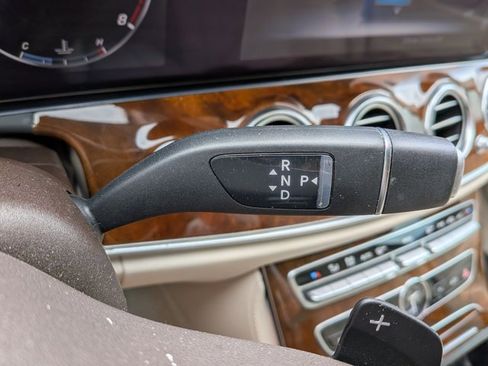 Used 2019 Mercedes-Benz E 300 image 11