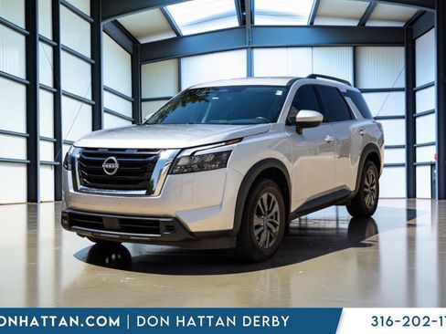 Used 2023 Nissan Pathfinder SV AWD/4WD image 27