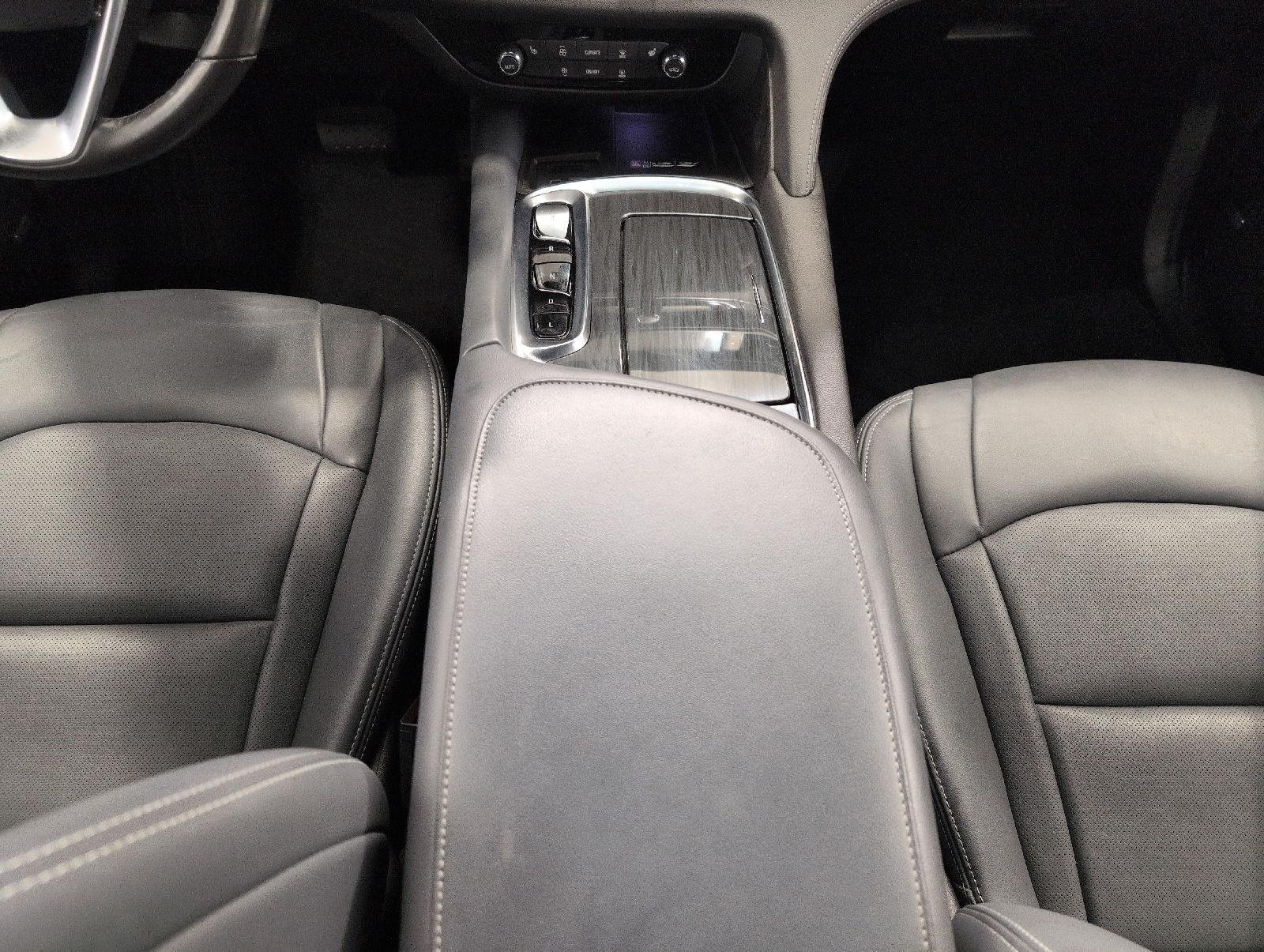 Used 2023 Buick Enclave Essence w/ Experience Buick Package AWD/4WD image 16