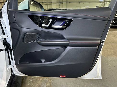 New 2026 Mercedes-Benz GLC 43 AMG 4MATIC image 10