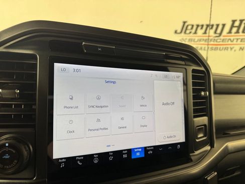 Used 2025 Ford F150 Lariat w/ Equipment Group 501A Mid AWD/4WD image 23