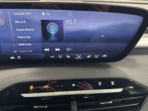 Used 2025 Buick Enclave Preferred image 16