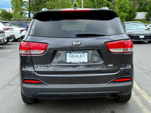 Used 2018 Kia Sorento AWD image 7