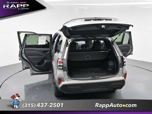 Used 2025 Subaru Forester Premium AWD/4WD image 34