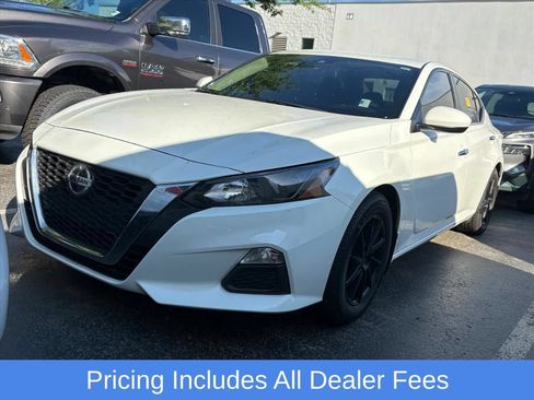 Used 2022 Nissan Altima 2.5 S FWD image 3