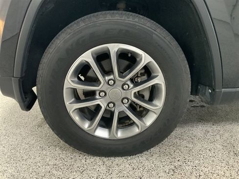 Used 2014 Jeep Grand Cherokee Limited AWD/4WD image 10