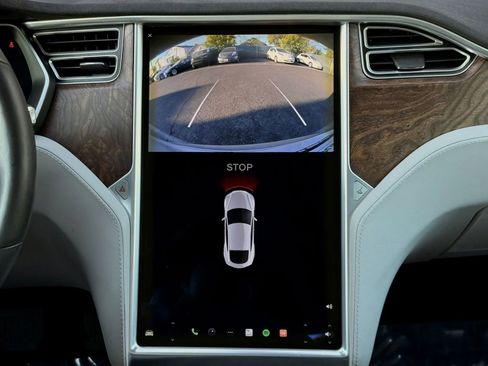 Used 2016 Tesla Model S 70D AWD/4WD image 18