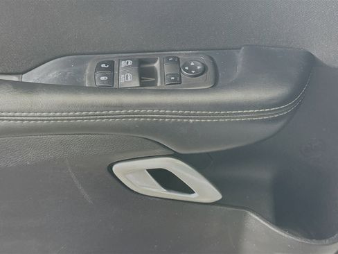 Used 2022 Dodge Challenger GT image 24