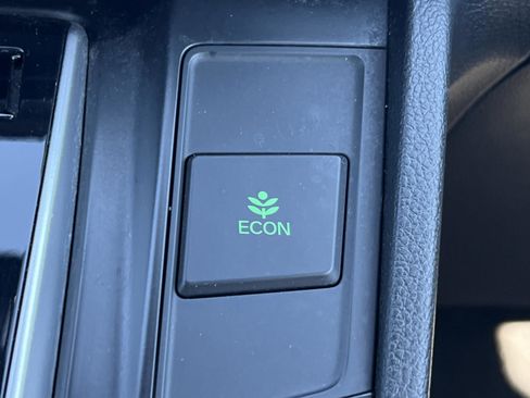 Used 2019 Honda CR-V LX image 19