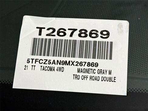 Used 2021 Toyota Tacoma TRD Off-Road AWD/4WD image 40