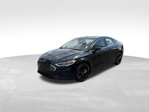 Used 2019 Ford Fusion SEL FWD image 3