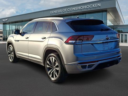 Used 2023 Volkswagen Atlas Cross Sport SEL Premium R-Line AWD/4WD image 4