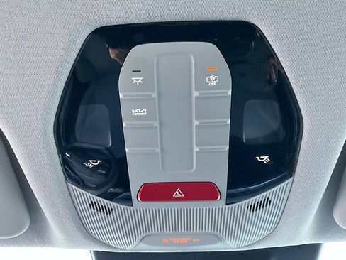 Used 2025 Kia K4 LXS image 15