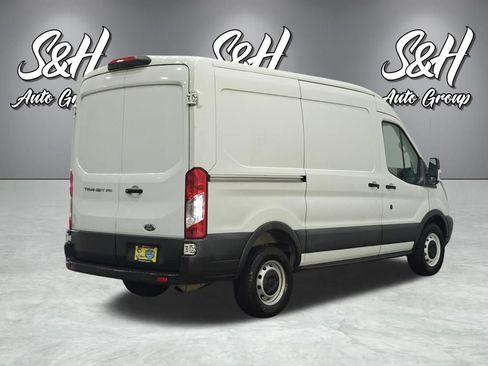 Used 2018 Ford Transit 250 130 Medium Roof RWD image 23