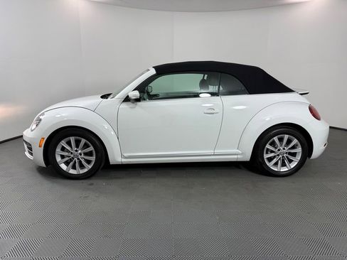 Used 2019 Volkswagen Beetle 2.0T SE image 2