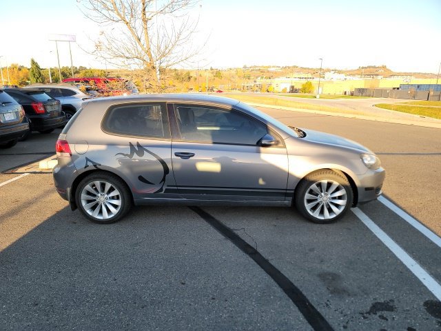 Used 2012 Volkswagen Golf 2-Door FWD image 8