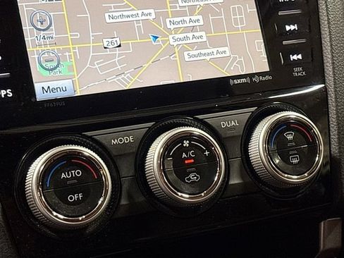 Used 2018 Subaru Forester 2.5i Touring AWD/4WD image 16