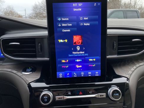 Used 2021 Ford Explorer Platinum w/ Equipment Group 601A image 24