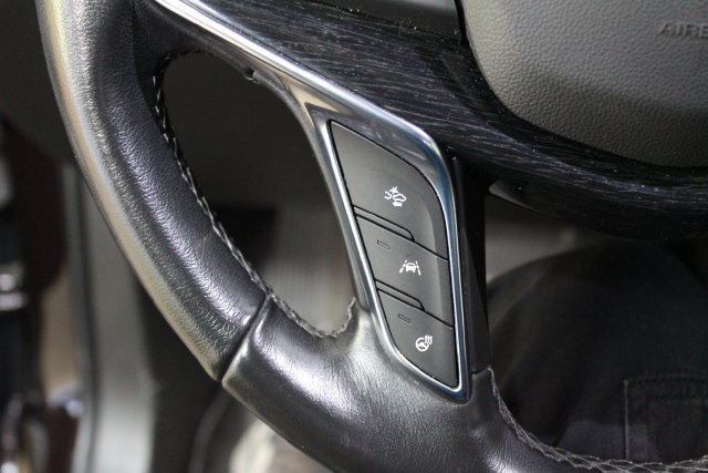 Used 2020 Cadillac XT5 Premium Luxury AWD/4WD image 17