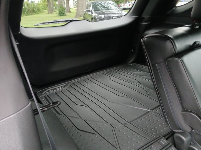Used 2023 Chevrolet Equinox RS w/ RS Leather Package FWD image 46