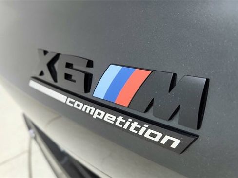 Used 2025 BMW X6 M Competition w/ Executive Package image 17
