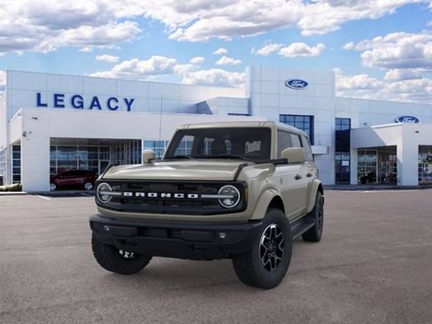 New 2026 Ford Bronco Outer Banks AWD/4WD image 2