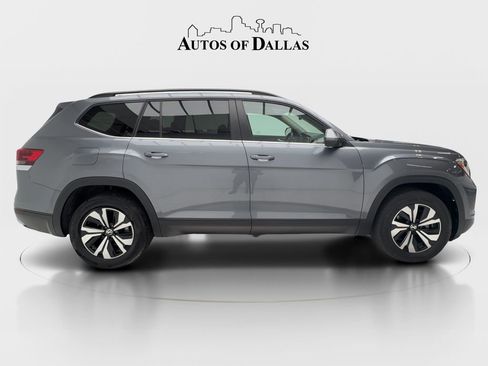 Used 2025 Volkswagen Atlas SE FWD image 6