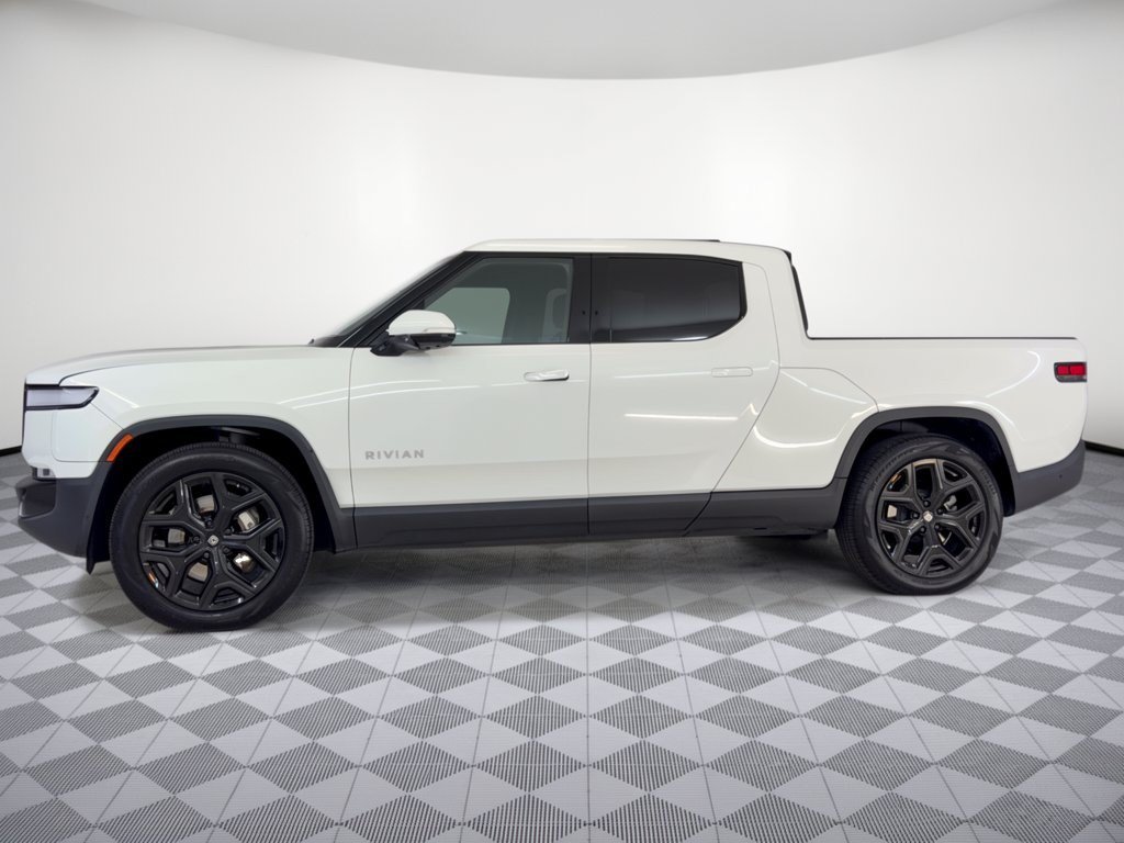 Used 2024 Rivian R1T Adventure Dual AWD/4WD image 2