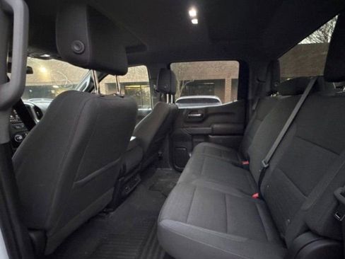 Used 2022 Chevrolet Silverado 1500 Custom image 8