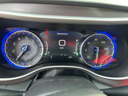 New 2026 Chrysler Pacifica Select image 14