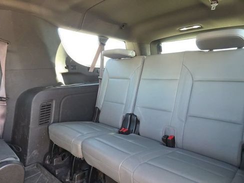 Used 2022 Chevrolet Suburban LT w/ Max Trailering Package AWD/4WD image 8