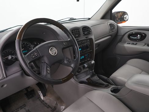 Used 2005 Buick Rainier CXL image 24