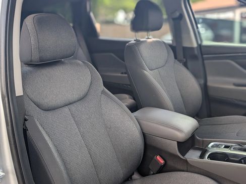 Used 2019 Hyundai Santa Fe SEL FWD image 24