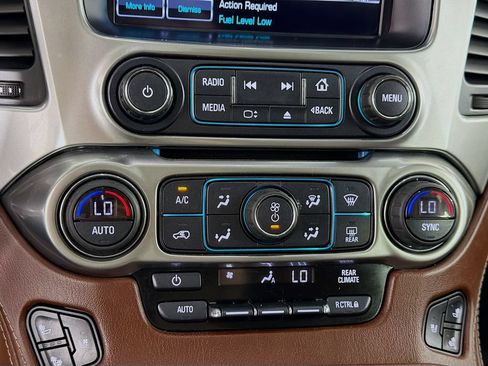 Used 2017 Chevrolet Tahoe Premier AWD/4WD image 17