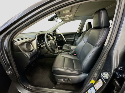 Used 2018 Toyota RAV4 Limited w/ Advanced Technology Package AWD/4WD image 13