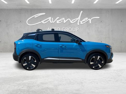 New 2026 Nissan Kicks SR w/ Cold Weather Package image 17