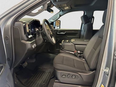 New 2026 GMC Sierra 2500 SLE w/ SLE Convenience Package image 10