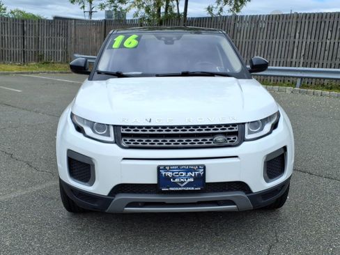 Used 2016 Land Rover Range Rover Evoque SE AWD/4WD image 2