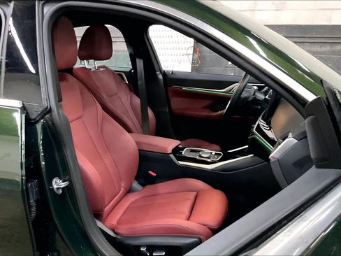 Used 2023 BMW i4 eDrive35 w/ Premium Package image 10