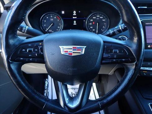 Used 2019 Cadillac XT4 Premium Luxury image 14