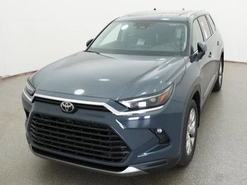 New 2026 Toyota Grand Highlander Limited AWD/4WD image 16