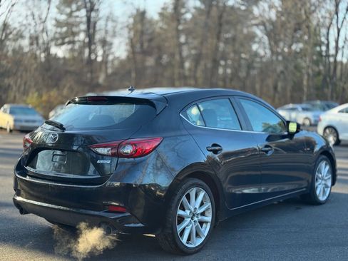 Used 2017 MAZDA MAZDA3 Touring image 4