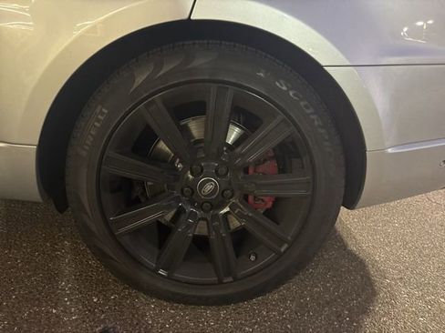 Used 2018 Land Rover Range Rover Sport HSE Dynamic image 14