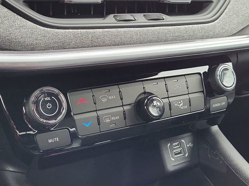 New 2026 Jeep Compass Latitude image 31