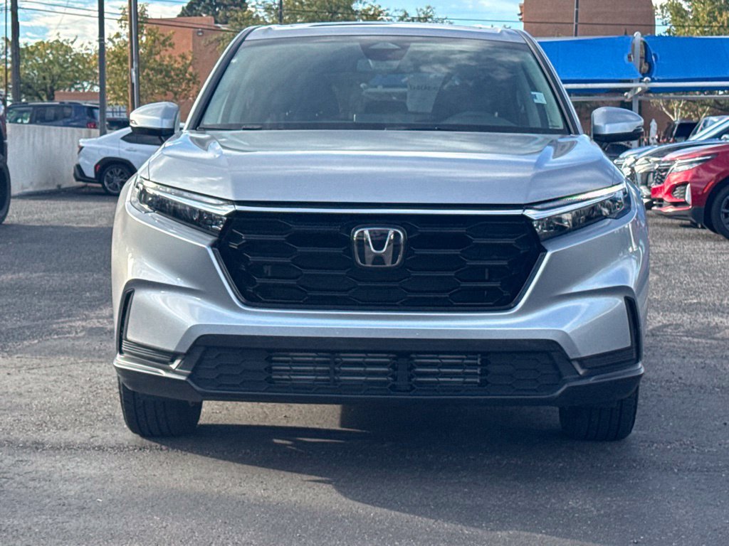 Used 2025 Honda CR-V EX image 3