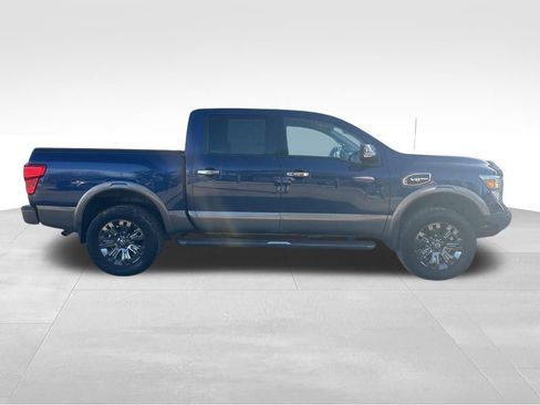 Used 2017 Nissan Titan Platinum Reserve AWD/4WD image 8