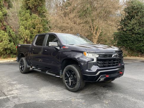 Used 2023 Chevrolet Silverado 1500 LT Trail Boss w/ Protection Package image 2