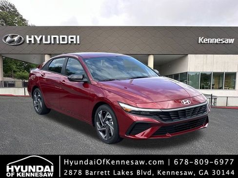 Certified 2025 Hyundai Elantra Sport image 1