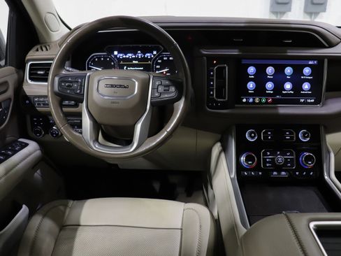 Used 2021 GMC Yukon XL Denali w/ Denali Ultimate Package image 29