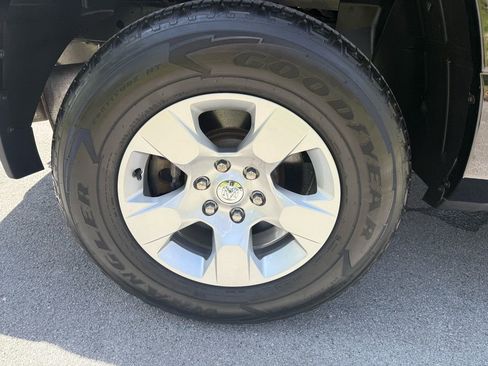 Used 2021 RAM 1500 Big Horn image 13